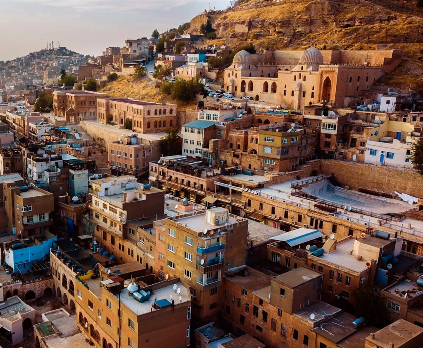 UÇAKLI VAN BAŞKALE YÜKSEKOVA HAKKARİ ŞIRNAK CİZRE DİYARBAKIR