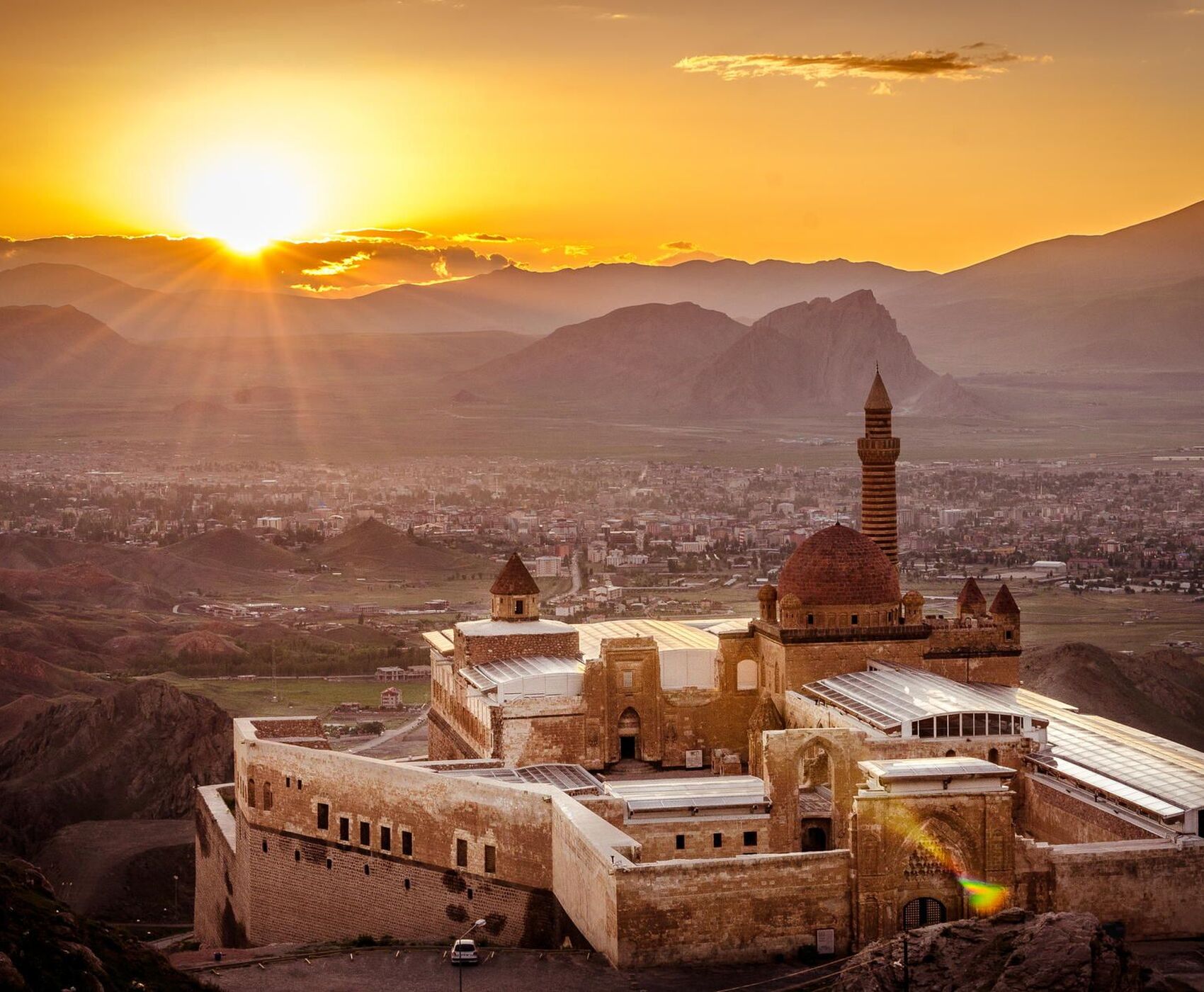 UÇAKLI  BAŞTAN BAŞA DOĞU ANADOLU TURU