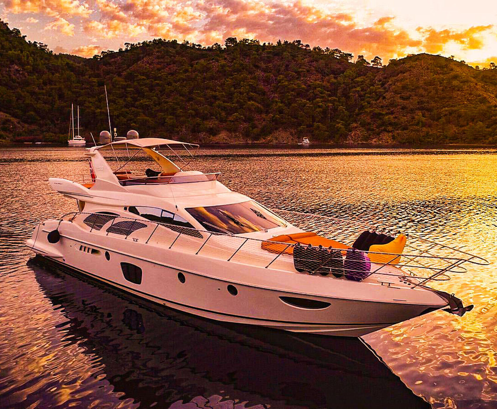  VİP MOTOR YAT İLE ŞELALE TURU