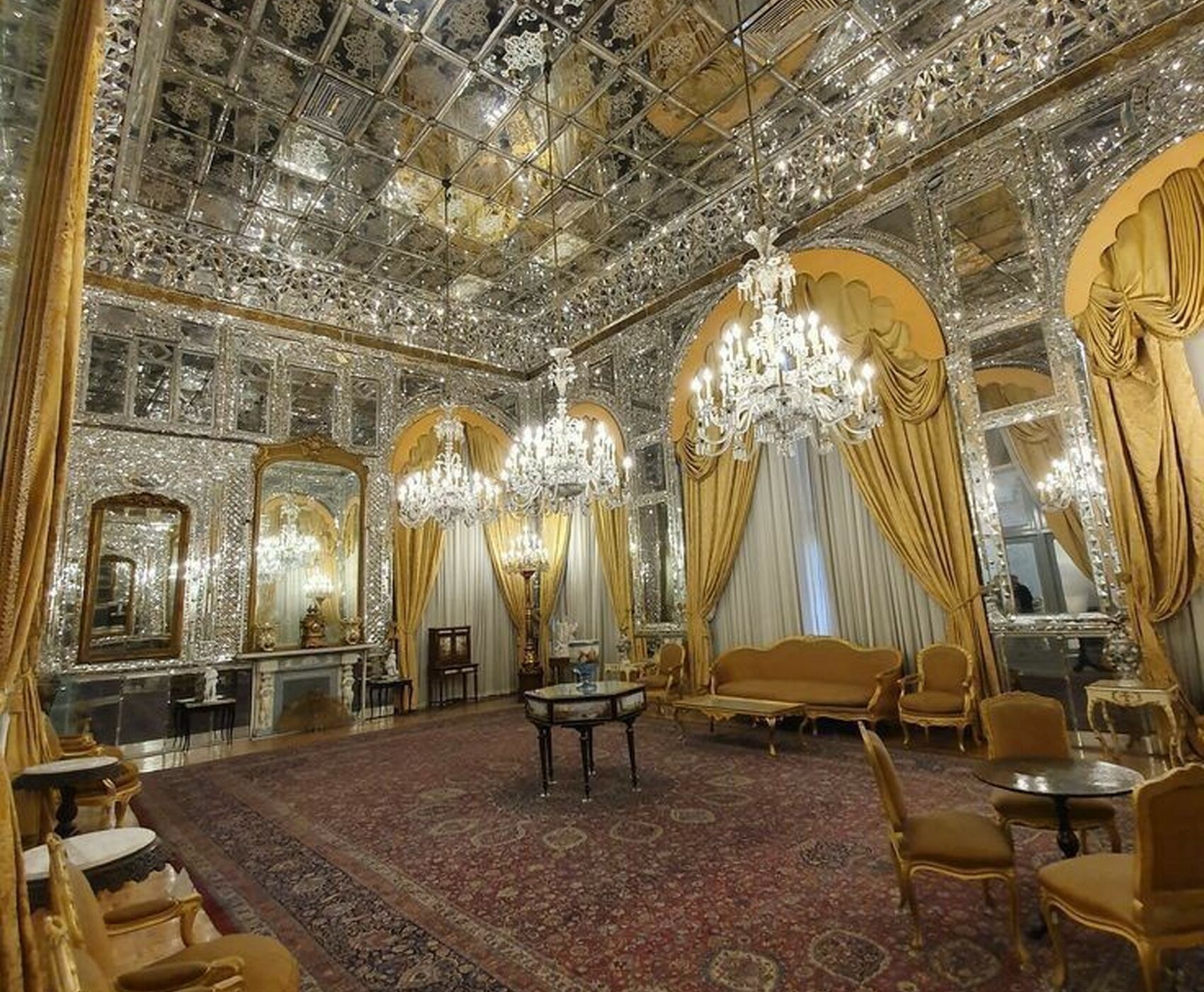 ANTALYA VE İSTANBUL DAN UÇAKLI BÜYÜK İRAN TURU