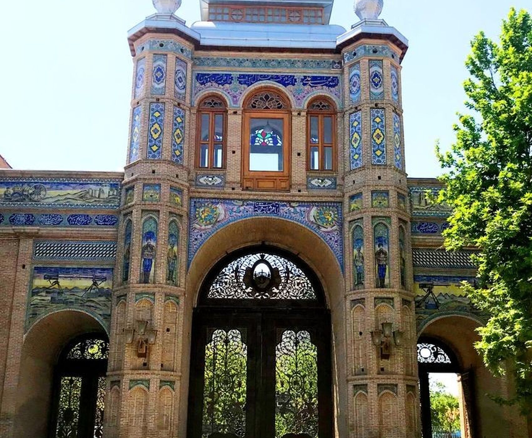 ANTALYA VE İSTANBUL DAN UÇAKLI BÜYÜK İRAN TURU