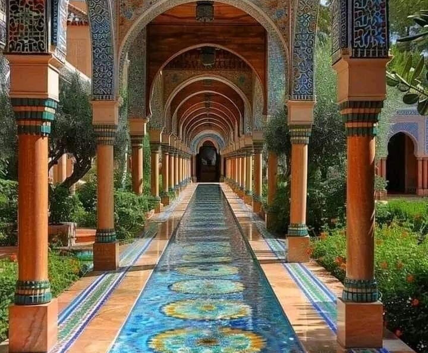 ANTALYA VE İSTANBUL DAN UÇAKLI BÜYÜK İRAN TURU