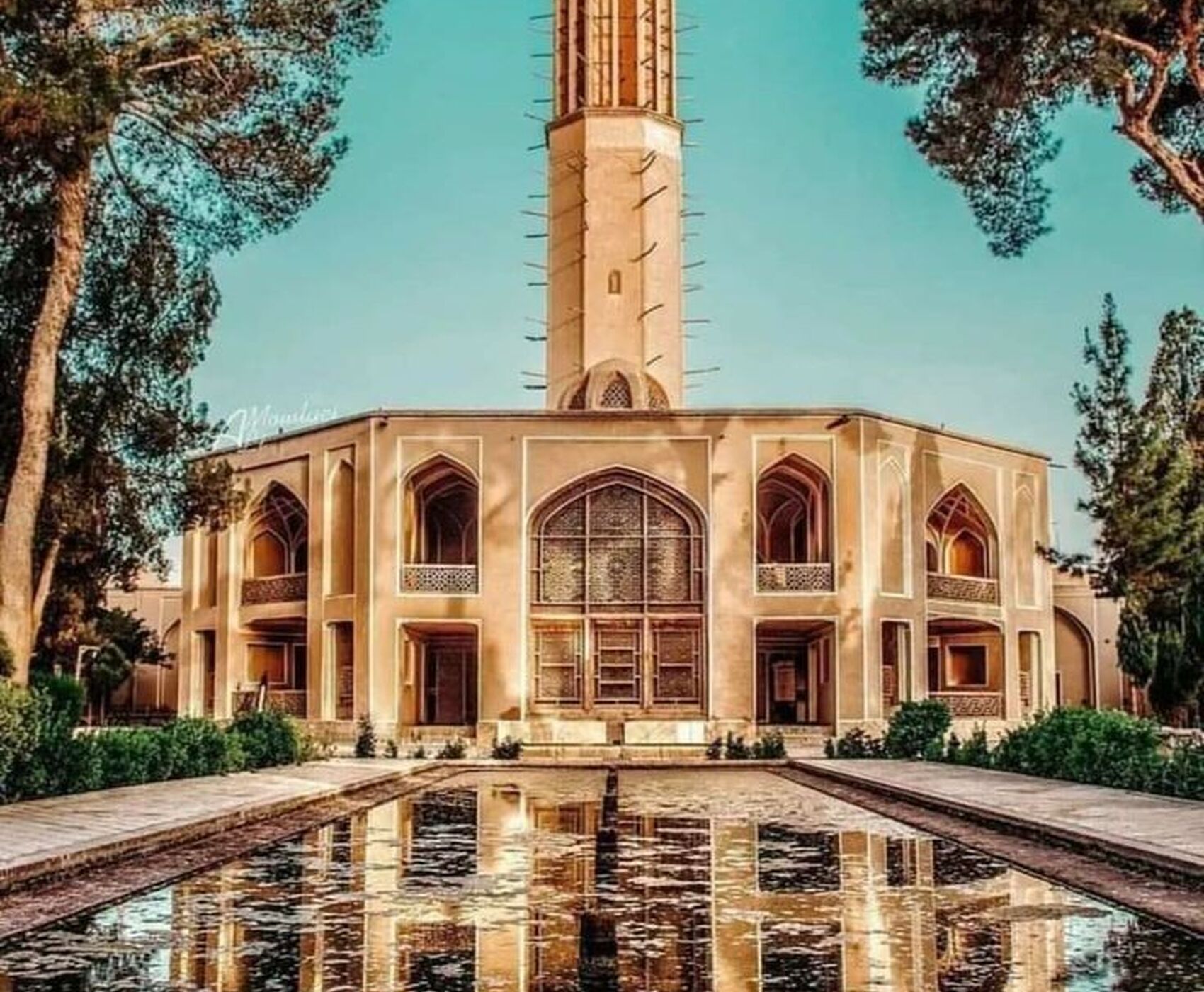 ANTALYA VE İSTANBUL DAN UÇAKLI BÜYÜK İRAN TURU