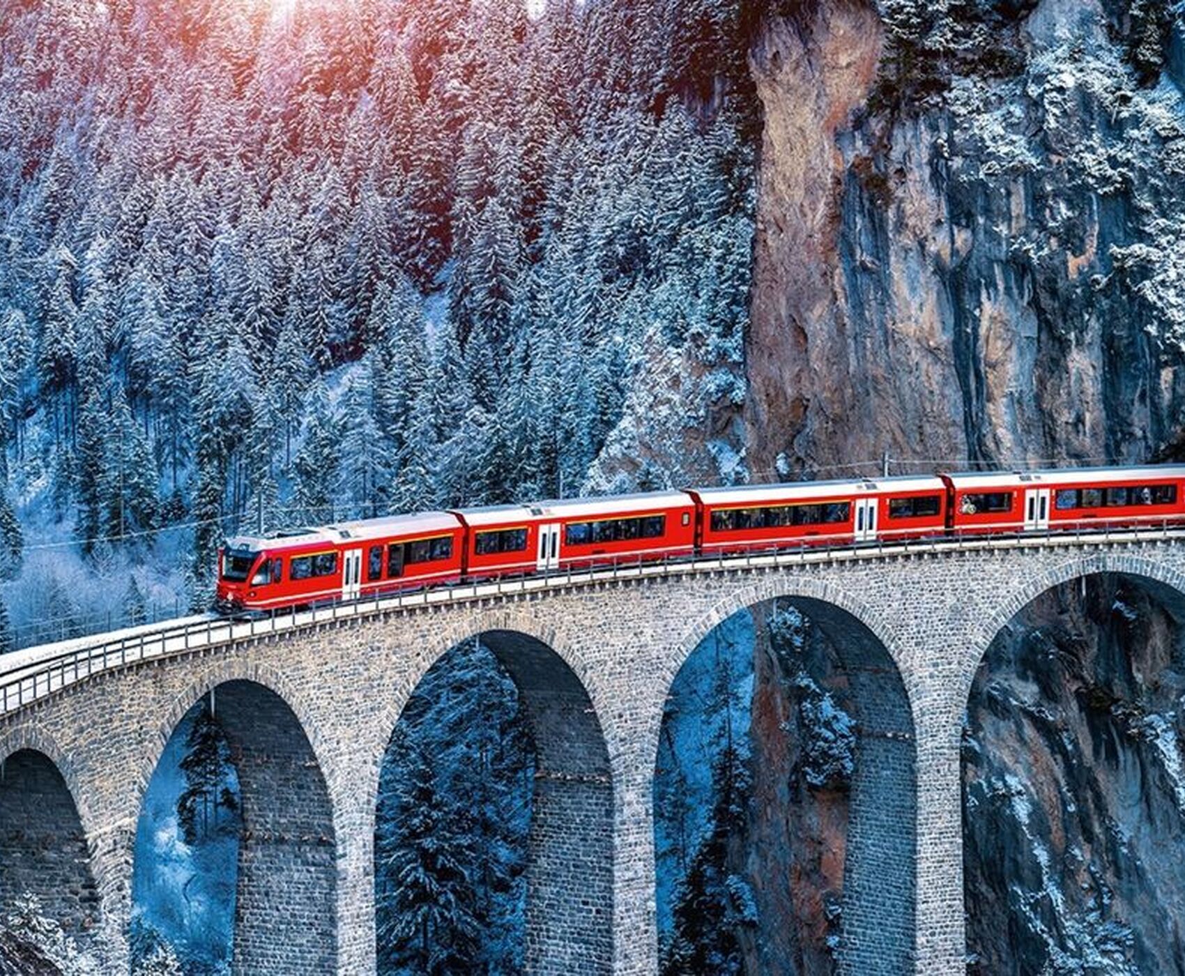 Antalya dan Direkt Uçaklı Bernina Express & Glacier Express ile İsviçre Alp Dağları