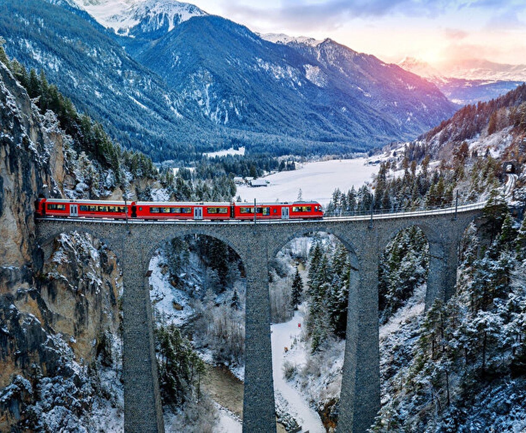 Antalya dan Direkt Uçaklı Bernina Express & Glacier Express ile İsviçre Alp Dağları