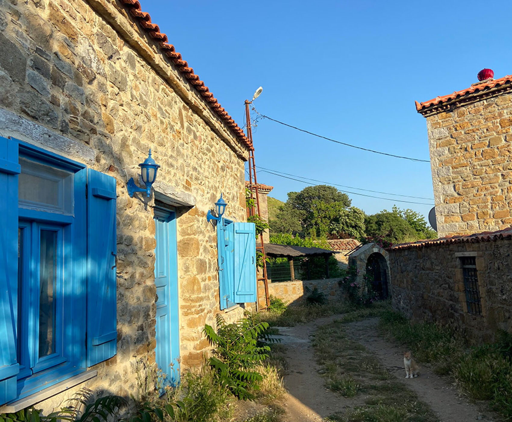 UÇAKLI İZMİR &ALAÇATI & FOÇA & AYVALIK &  BOZCAADA & ÇANAKKALE & BANDIRMA & BURSA 