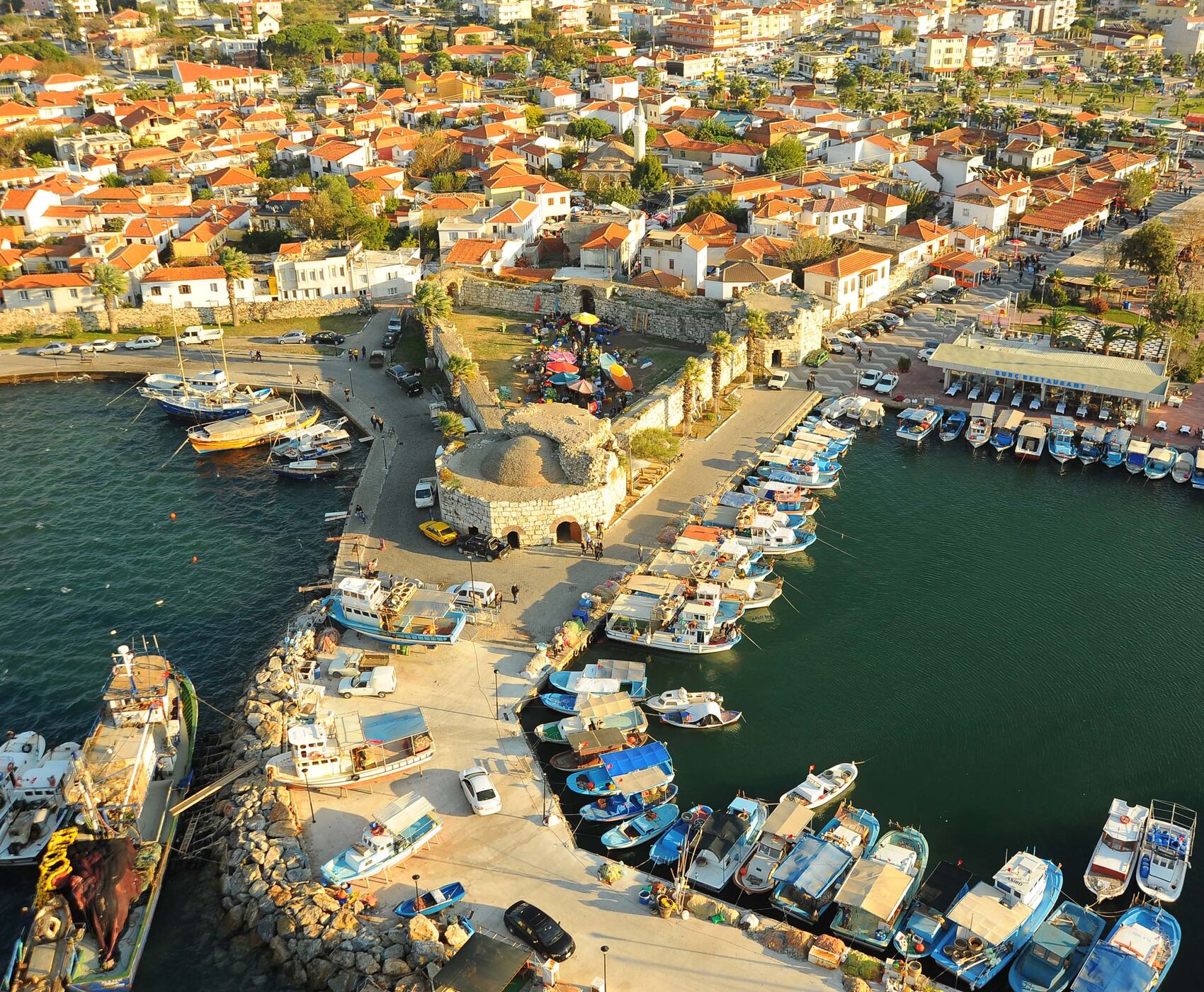UÇAKLI İZMİR &ALAÇATI & FOÇA & AYVALIK &  BOZCAADA & ÇANAKKALE & BANDIRMA & BURSA 