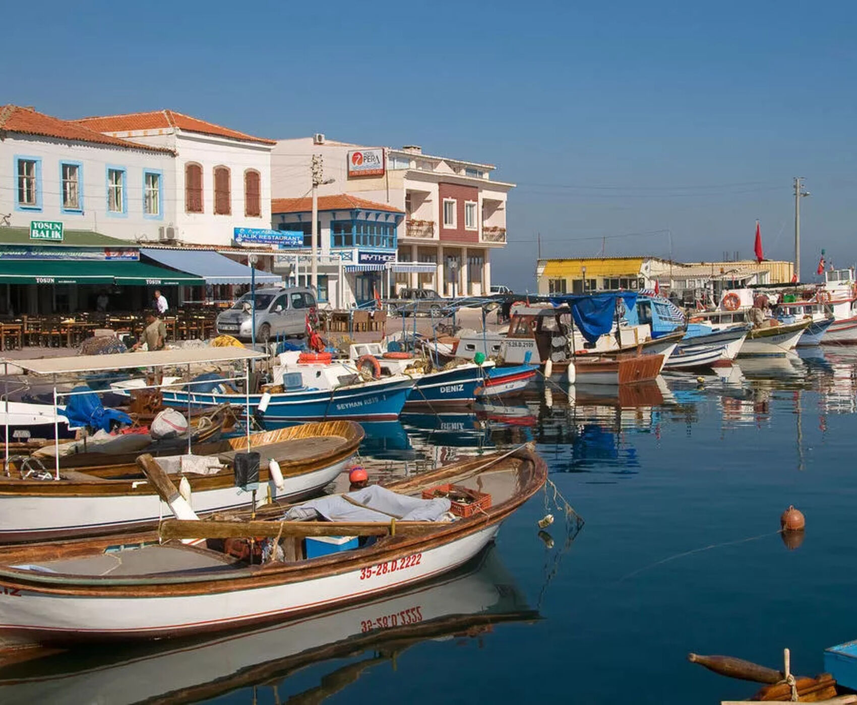UÇAKLI İZMİR &ALAÇATI & FOÇA & AYVALIK &  BOZCAADA & ÇANAKKALE & BANDIRMA & BURSA 