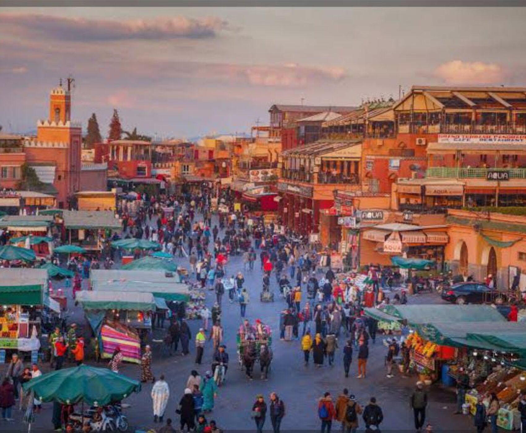 ANTALYA'DAN İSTANBUL AKTARMALI  UÇAKLI BAŞTAN BAŞA FAS TURU