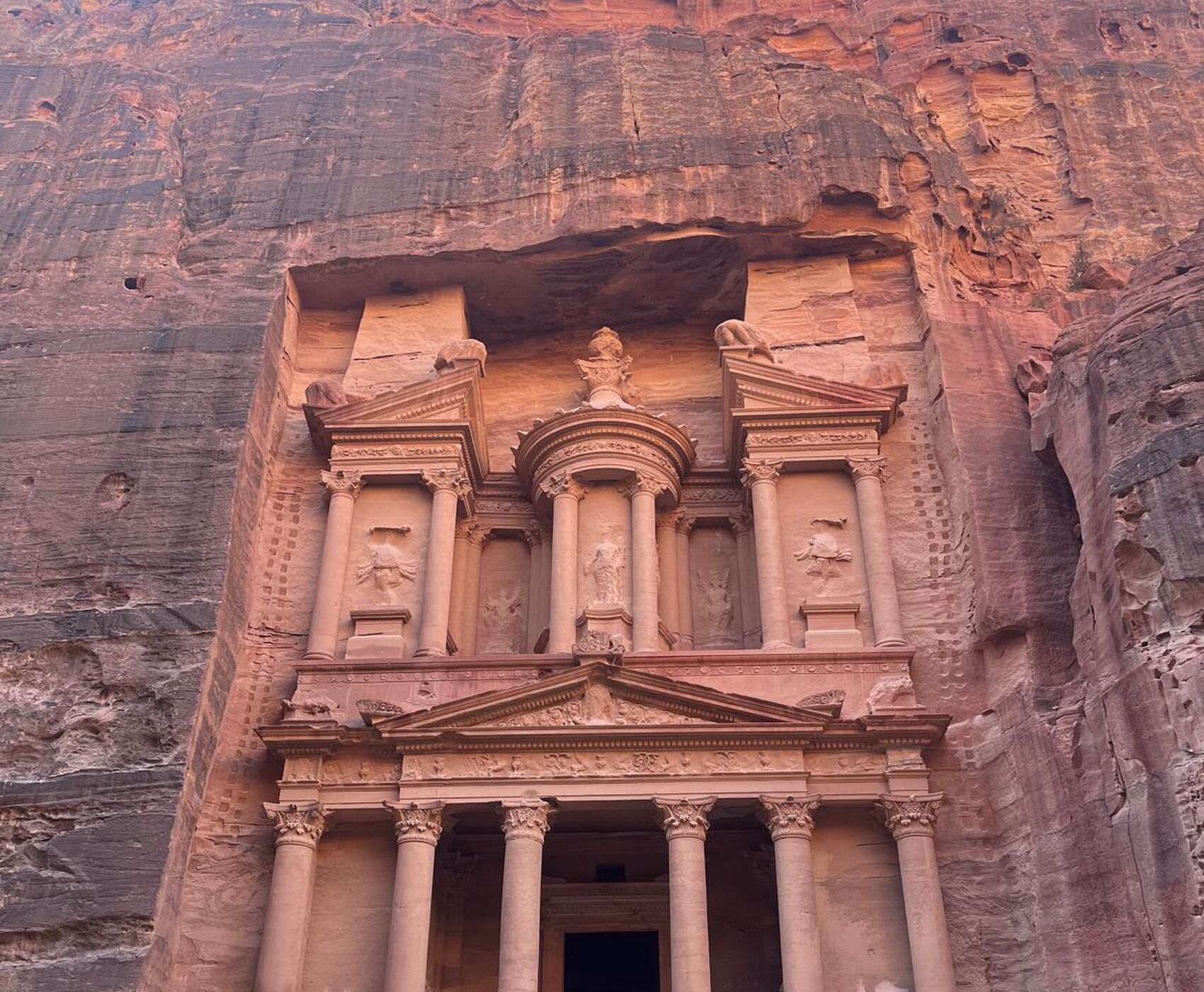 ANTALYA ÇIKIŞLI VİZESİZ HER ŞEY DAHİL BAŞTAN BAŞA ÜRDÜN KEŞİF TURU