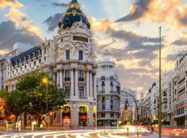 Elegant Mega Portekiz & Madrid & Endülüs THY İle 7 Gece (FLY036)