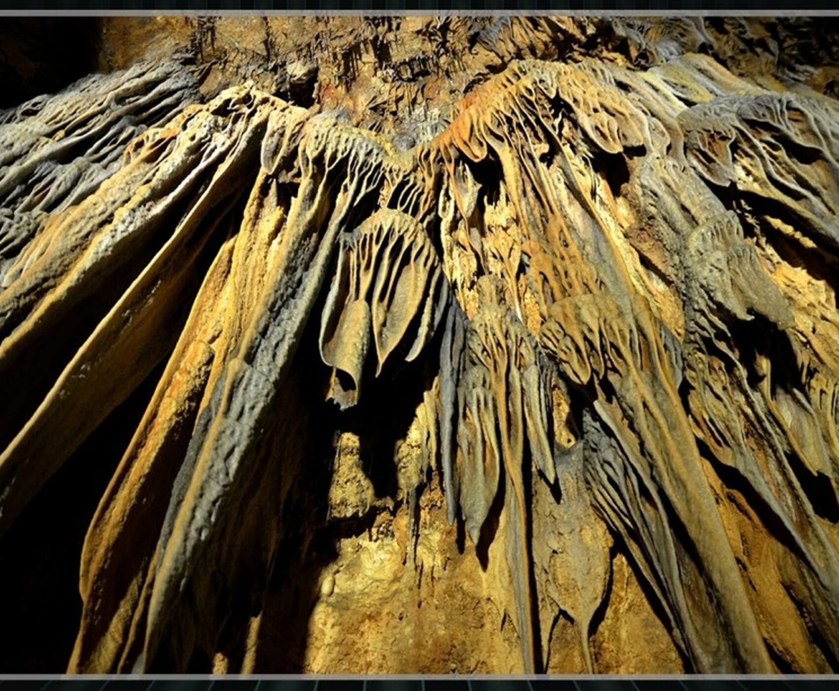 ALANYA KALESİ - DİMÇAYI - MANAVGAT ŞELALESİ - SİDE ANTİK KENTİ