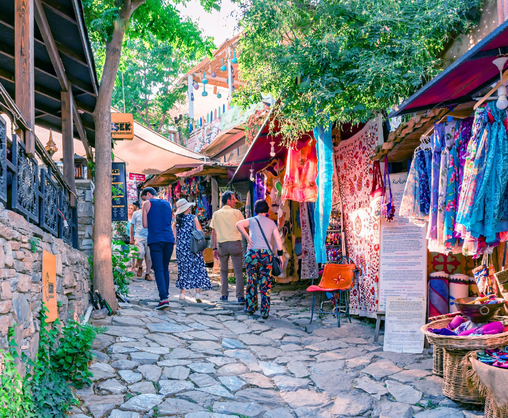 جشنواره گیاهی آلاچاتی 