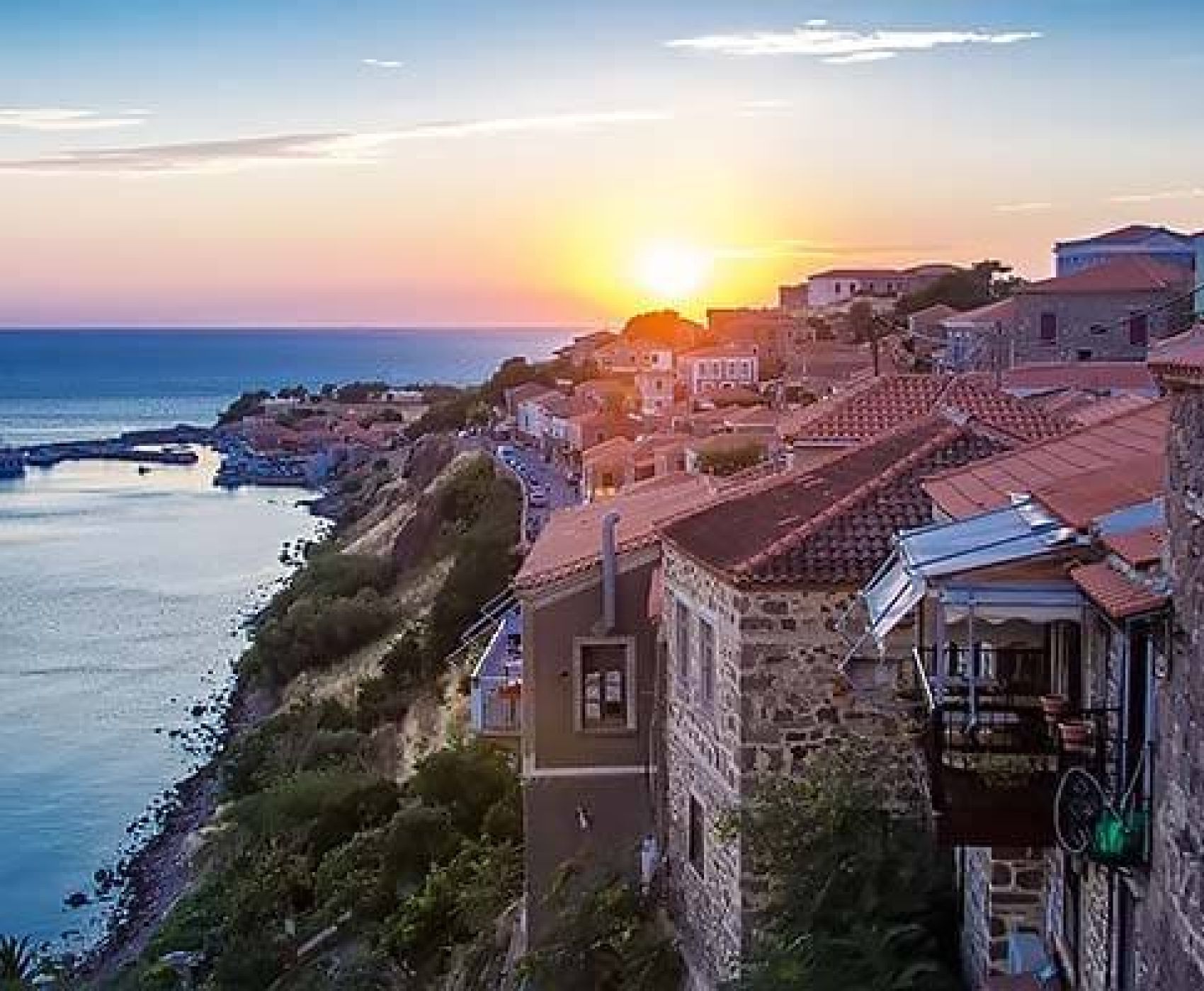 İZMİR DİKİLİ ÇIKIŞLI MİDİLLİ TURU 3 GECE 4 GÜN