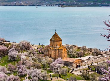UÇAKLI VAN BAŞKALE YÜKSEKOVA HAKKARİ ŞIRNAK CİZRE DİYARBAKIR
