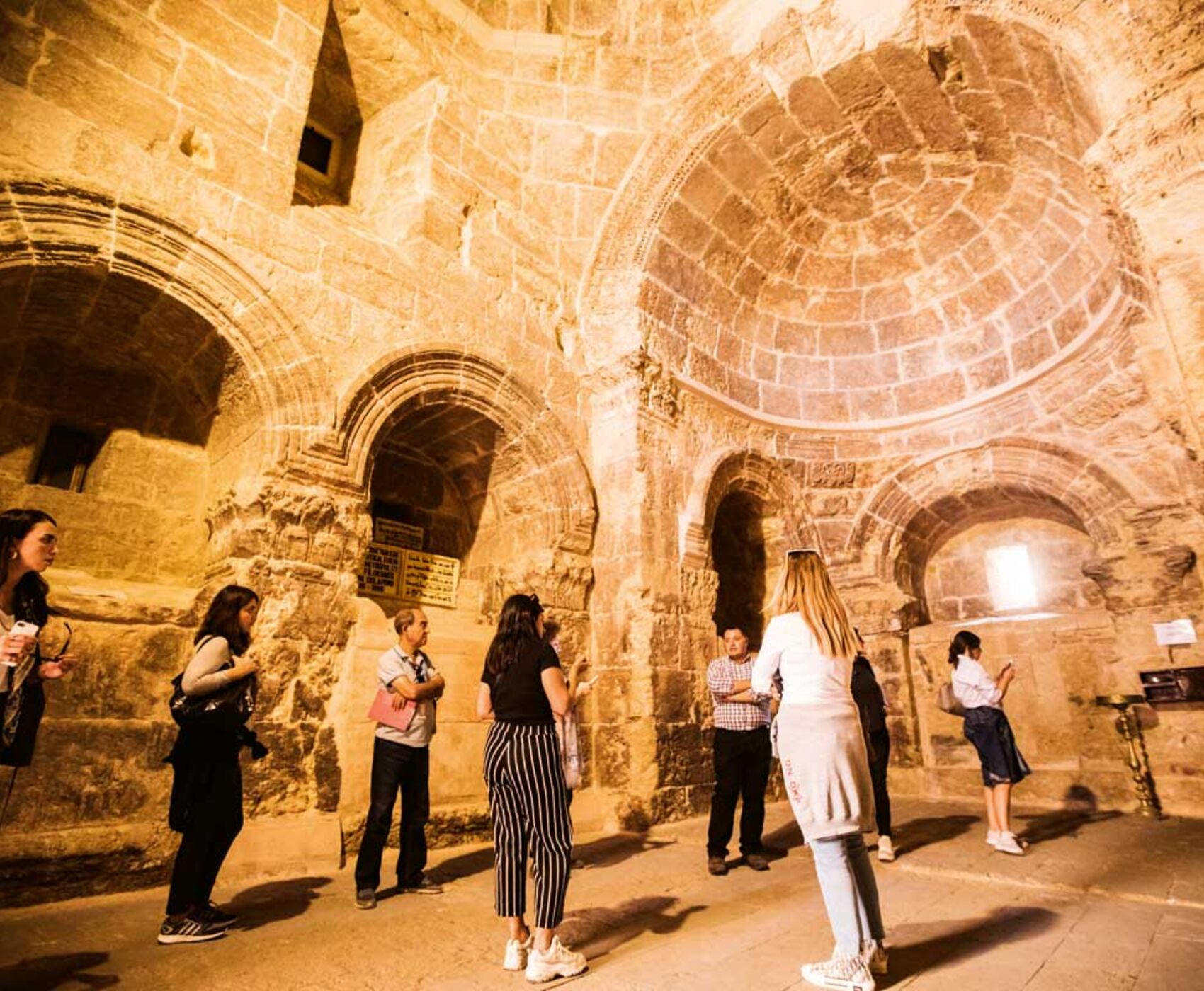 UÇAKLI DİYARBAKIR MARDİN GÖBEKLİTEPE NEMRUT GAZİANTEP